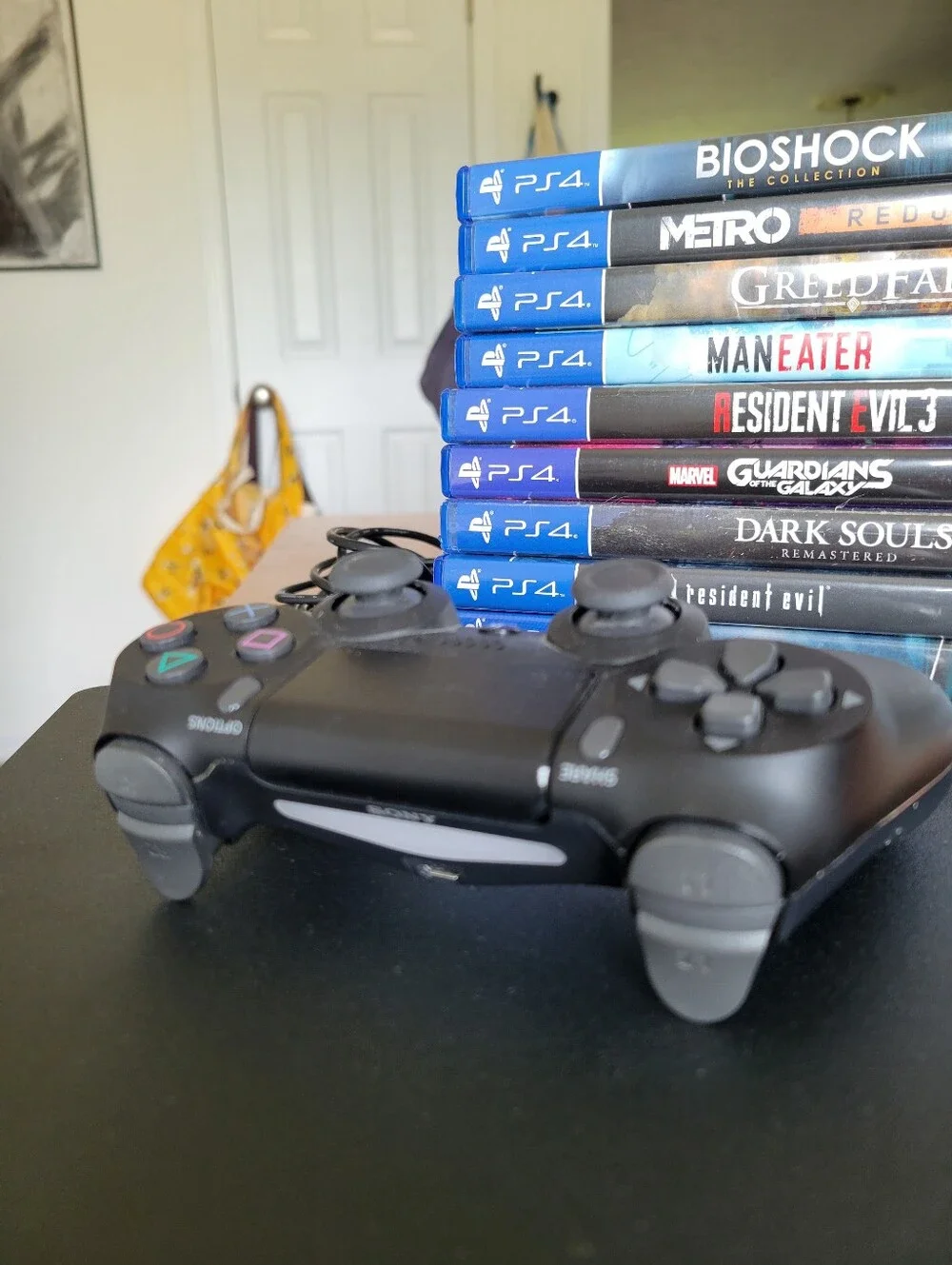 Sony PS4 Slim Console in Black With 10 Games